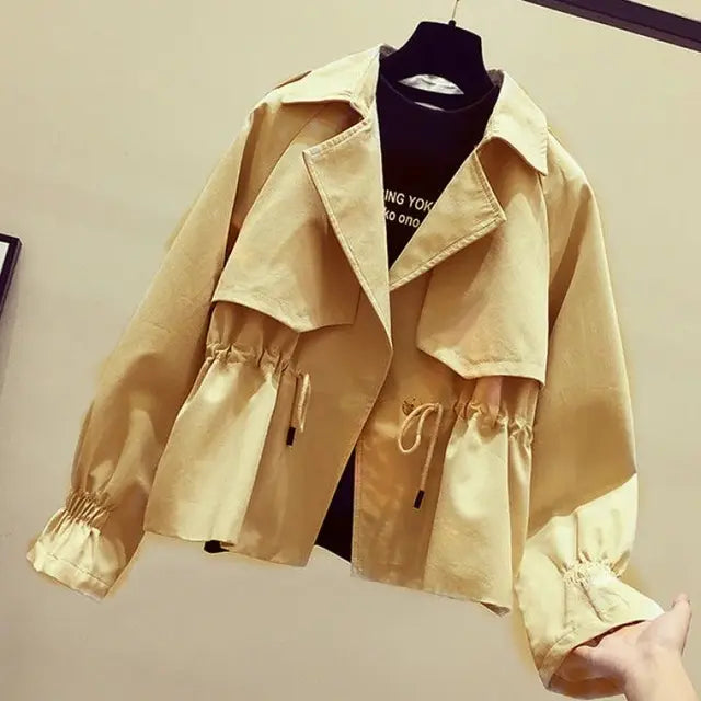 GR - Women's black fitted casual jacket for a chic look