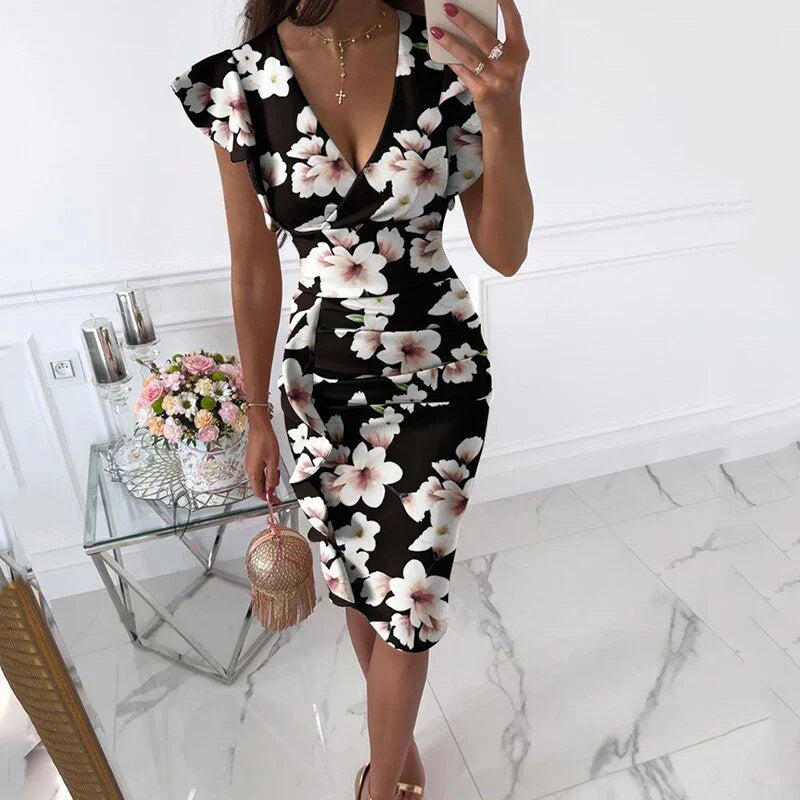 GR | Kleid mit Rüschensäumen und V-Ausschnitt