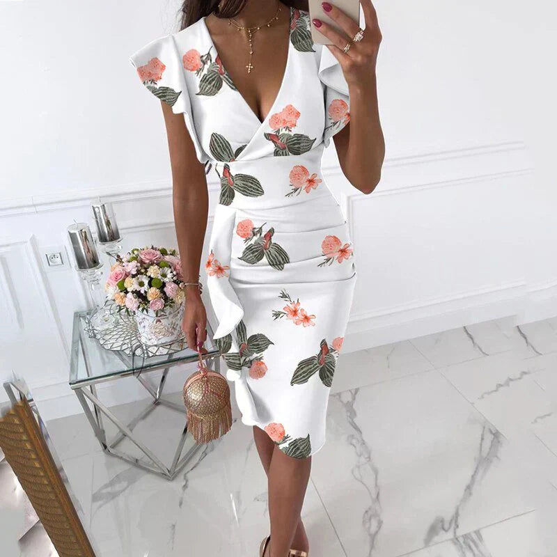 GR | Kleid mit Rüschensäumen und V-Ausschnitt