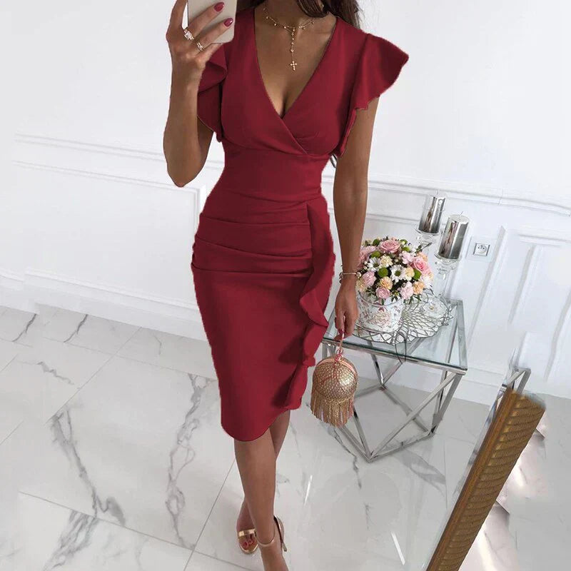 GR | Kleid mit Rüschensäumen und V-Ausschnitt