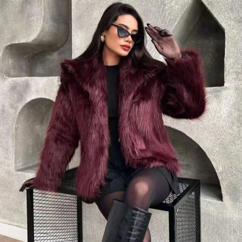 GR | Warm fur jacket for women in a stylish design