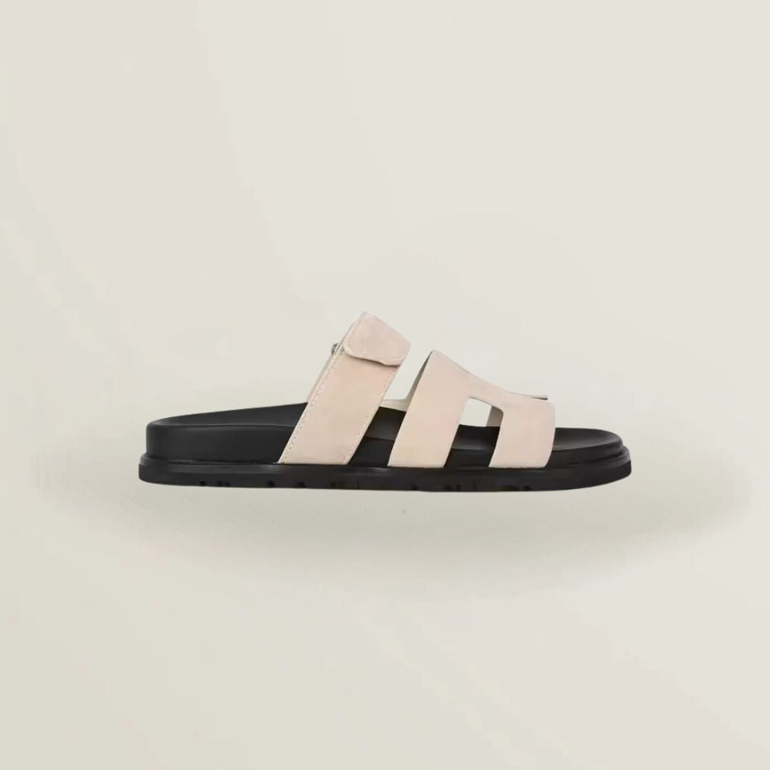 GR | Fashionable sandals style