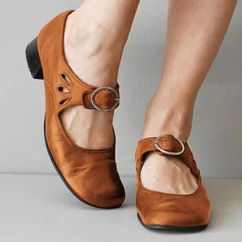 GR | The Unique and Comfortable Leather Sandal