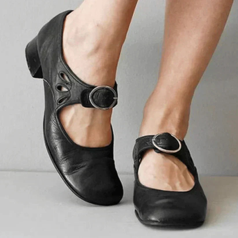 GR | The Unique and Comfortable Leather Sandal