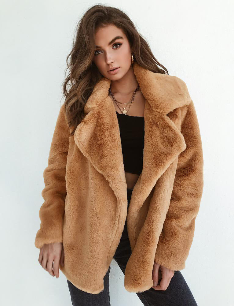 Women's elegant faux fur jacket with soft collar and relaxed fit, size [size]