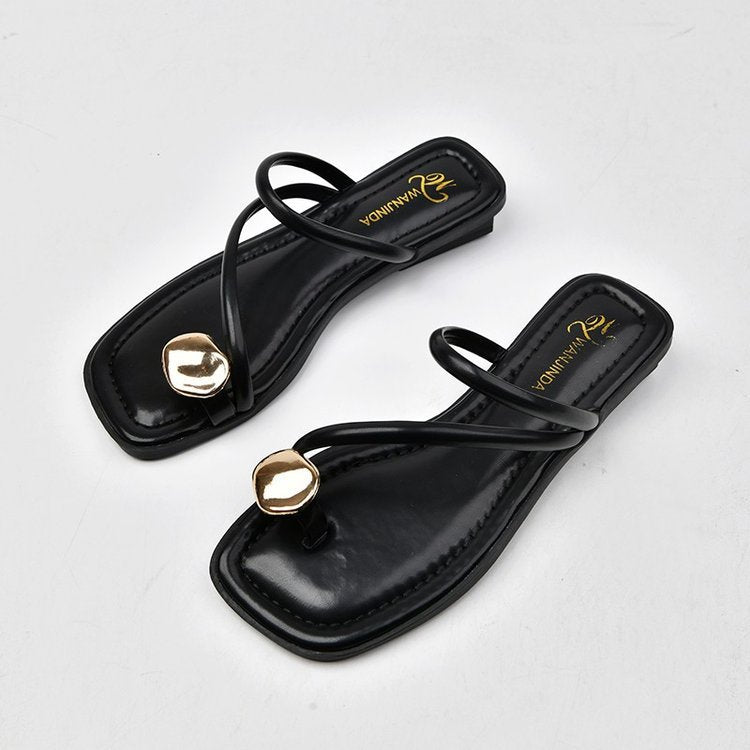 Women's elegant and fashionable strappy sandals with unique metal accents, size GR