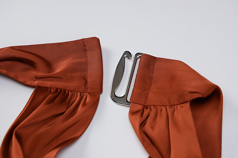 GR | Rückenfreies Kleid