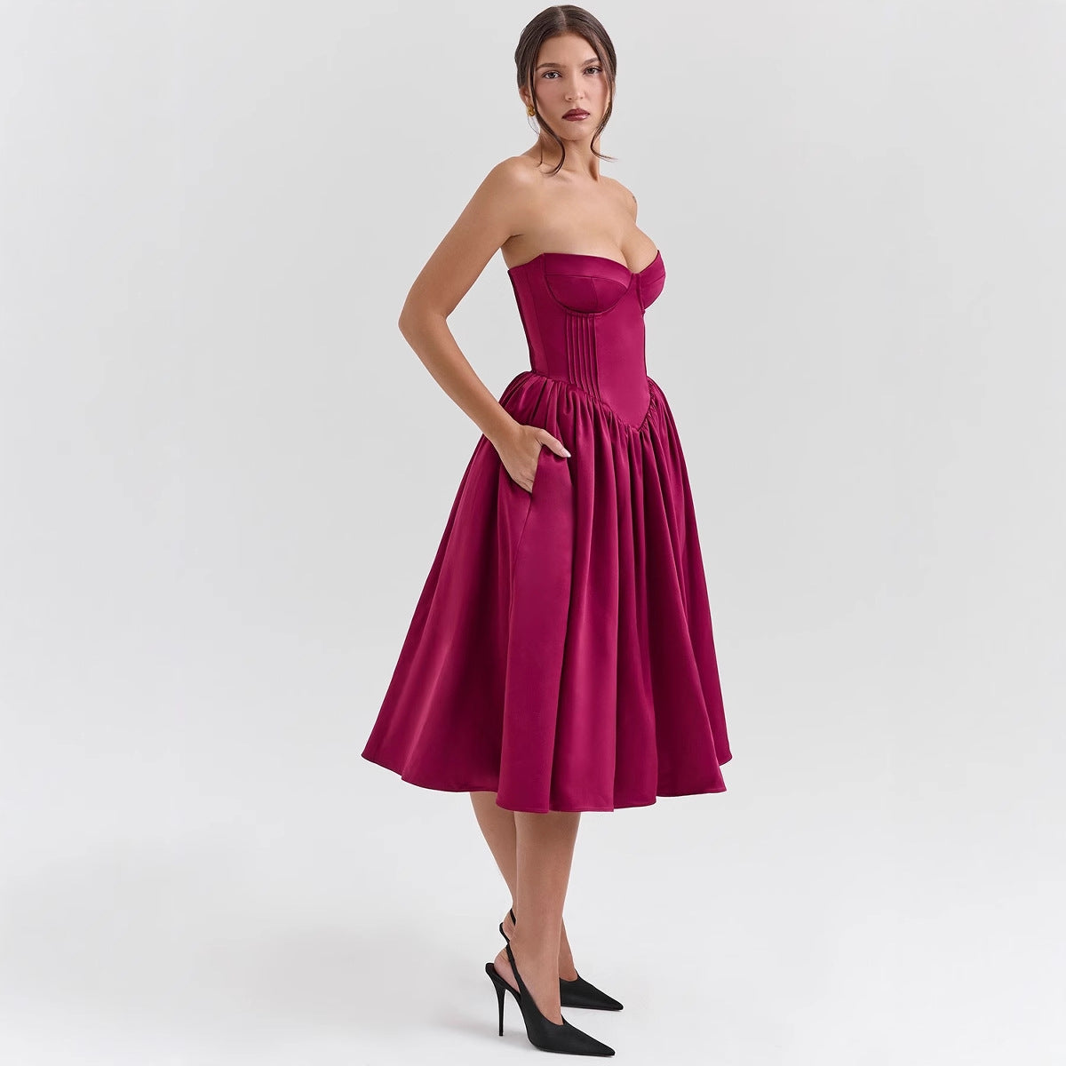 Damen Abendkleid mit strapless Design und voluminösem Rock GR