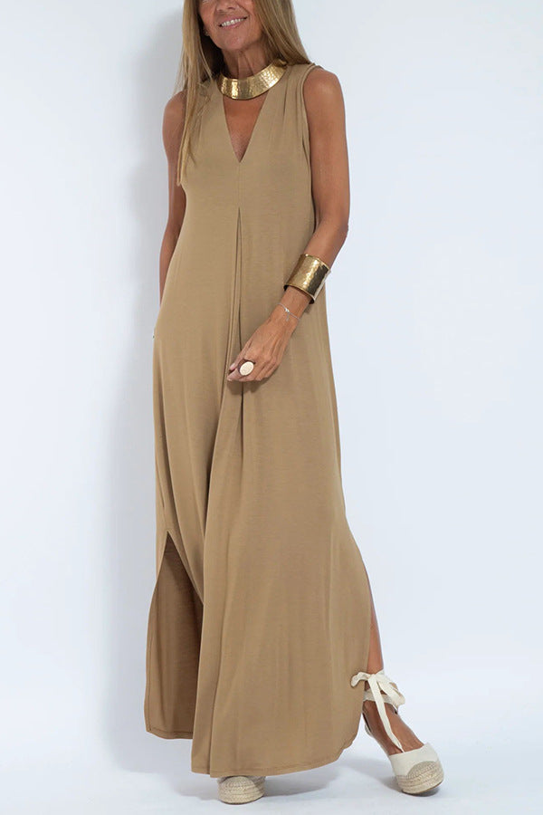 Fashionable and lightweight dress