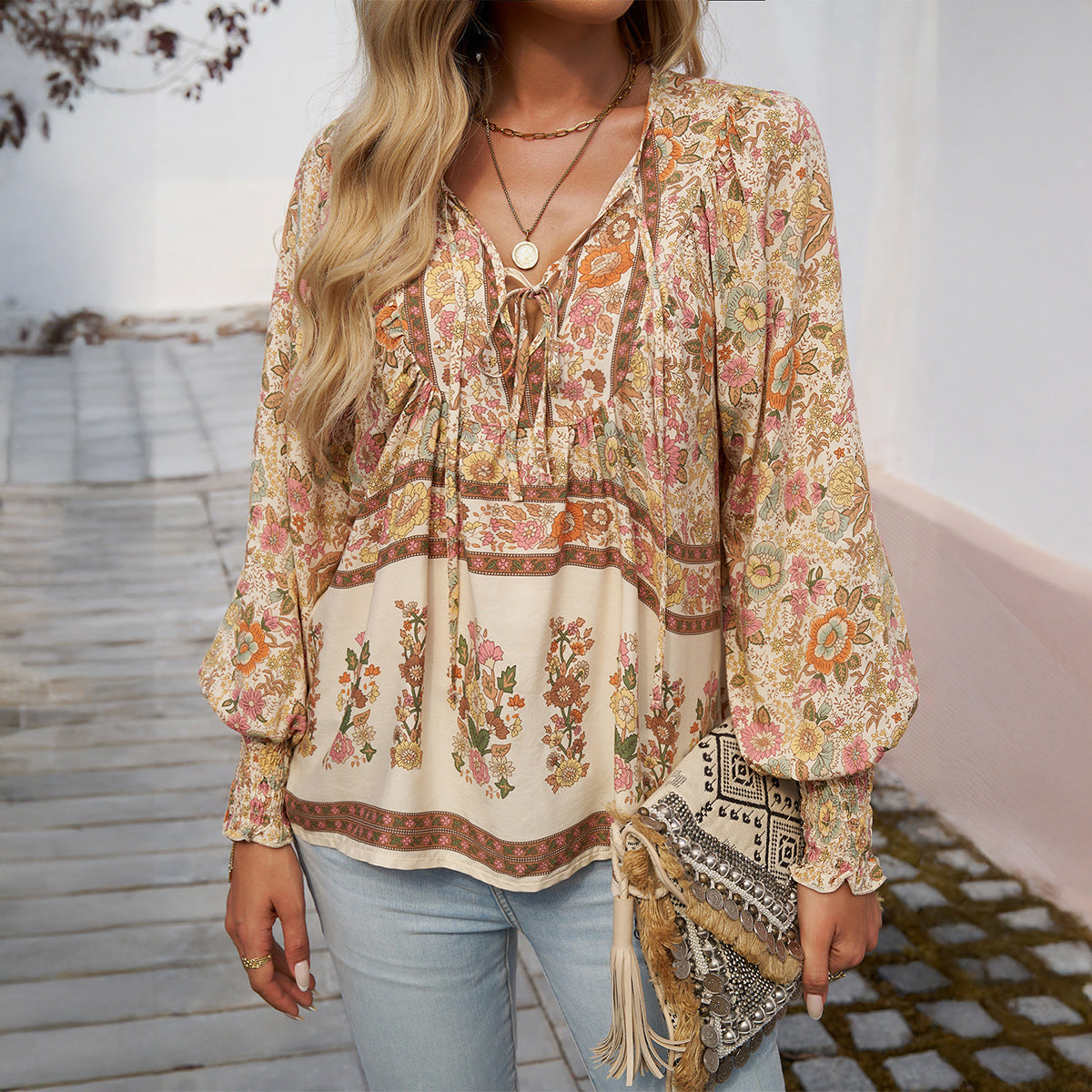 GR | Cotton-printed lace-up top with long sleeves