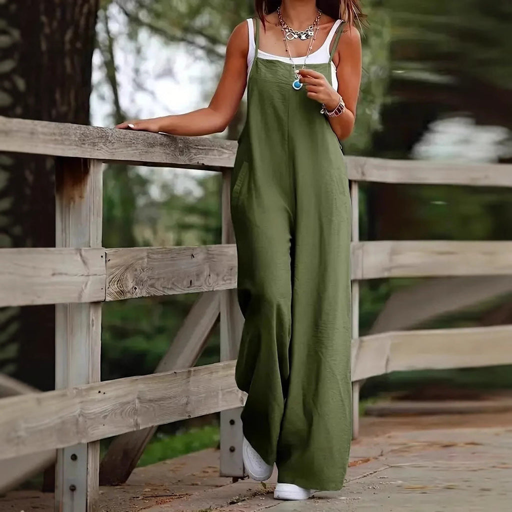 Women's airy jumpsuit with practical pockets and adjustable straps, size [size missing]