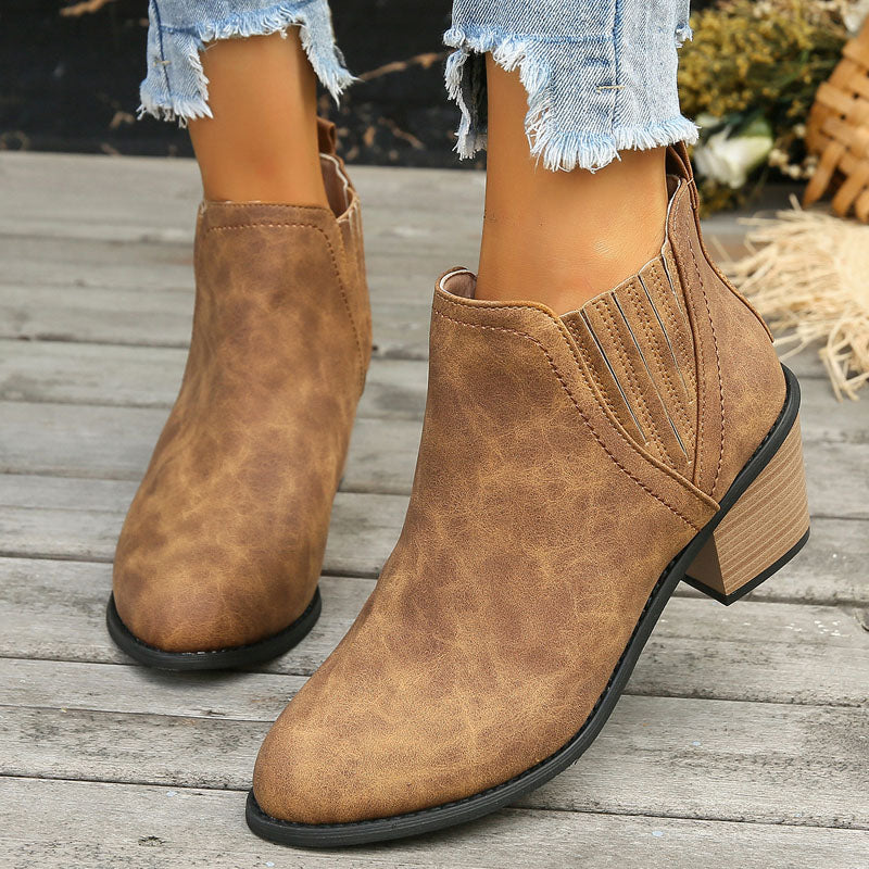 GR | Vintage ankle boots with chunky heel