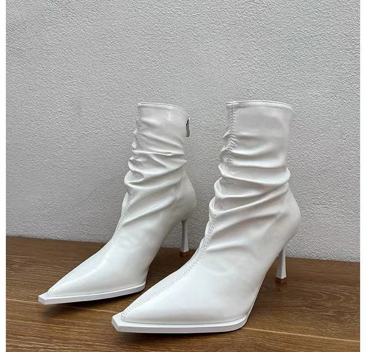 Women's elegant ankle boots with a pointed toe and casual slip-on design, size S