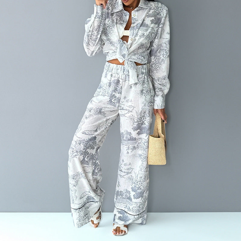 Women's elegant and comfortable pajama set with a unique floral design, size S