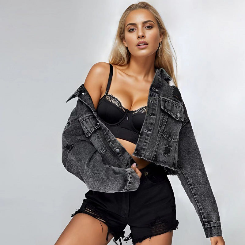 Damen cropped Jeansjacke im Vintage-Style mit lässigen Fransen und robusten Details GR