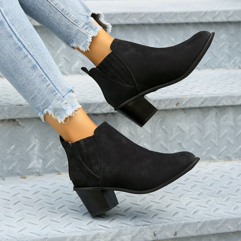 GR | Vintage ankle boots with chunky heel