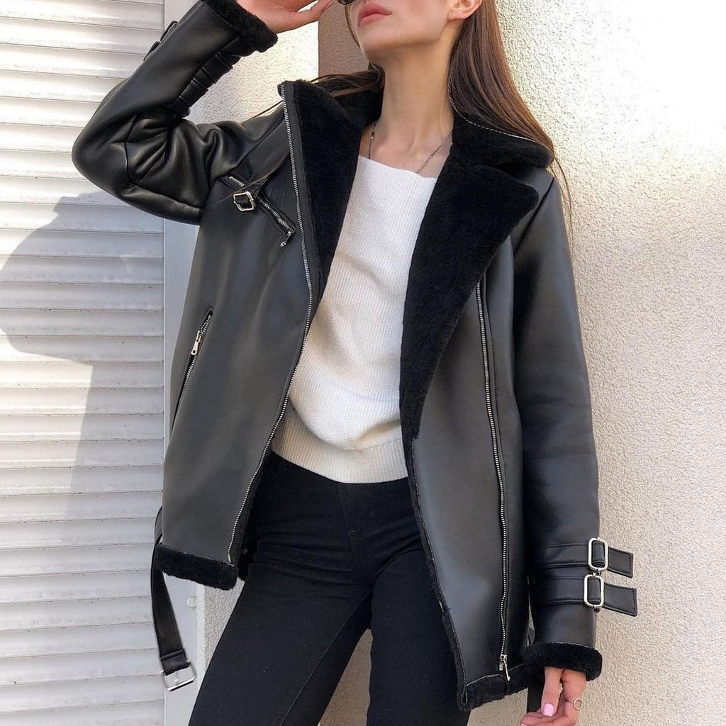 Women's leather jacket with cozy lining, size