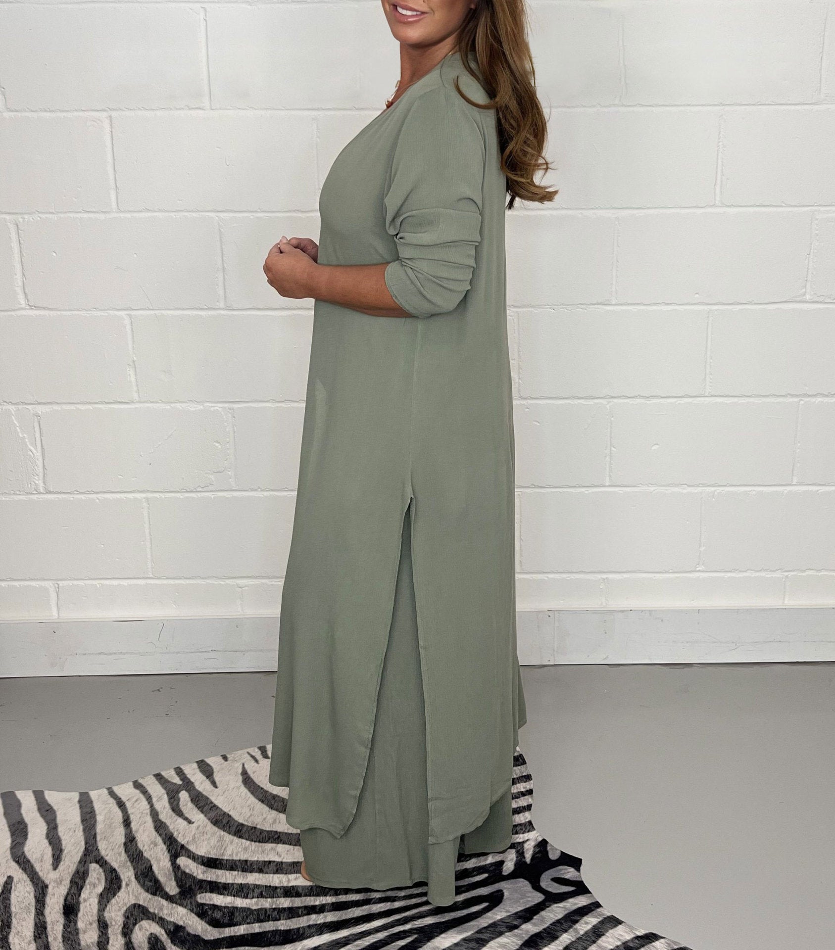 GR | Casual two-piece set with V-neck