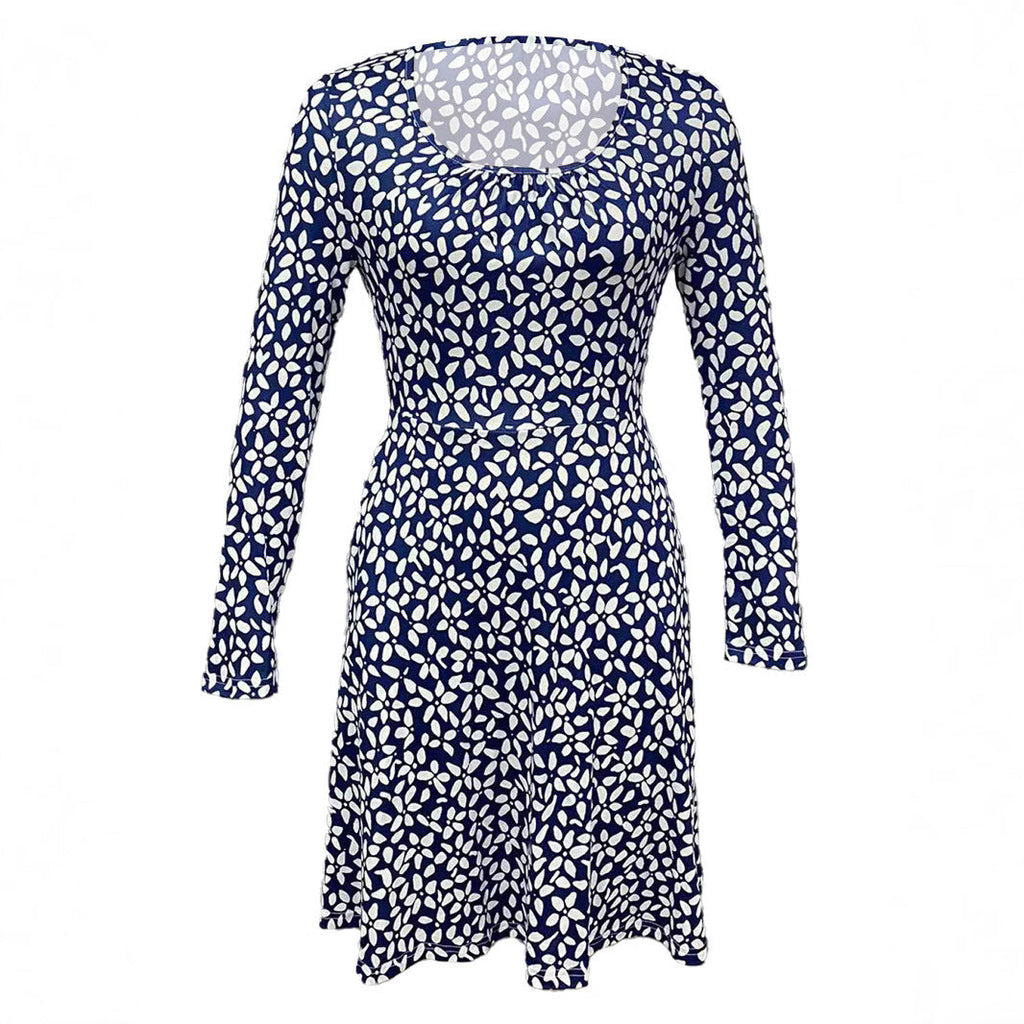 Women's blouse dress with floral design and practical pockets, size