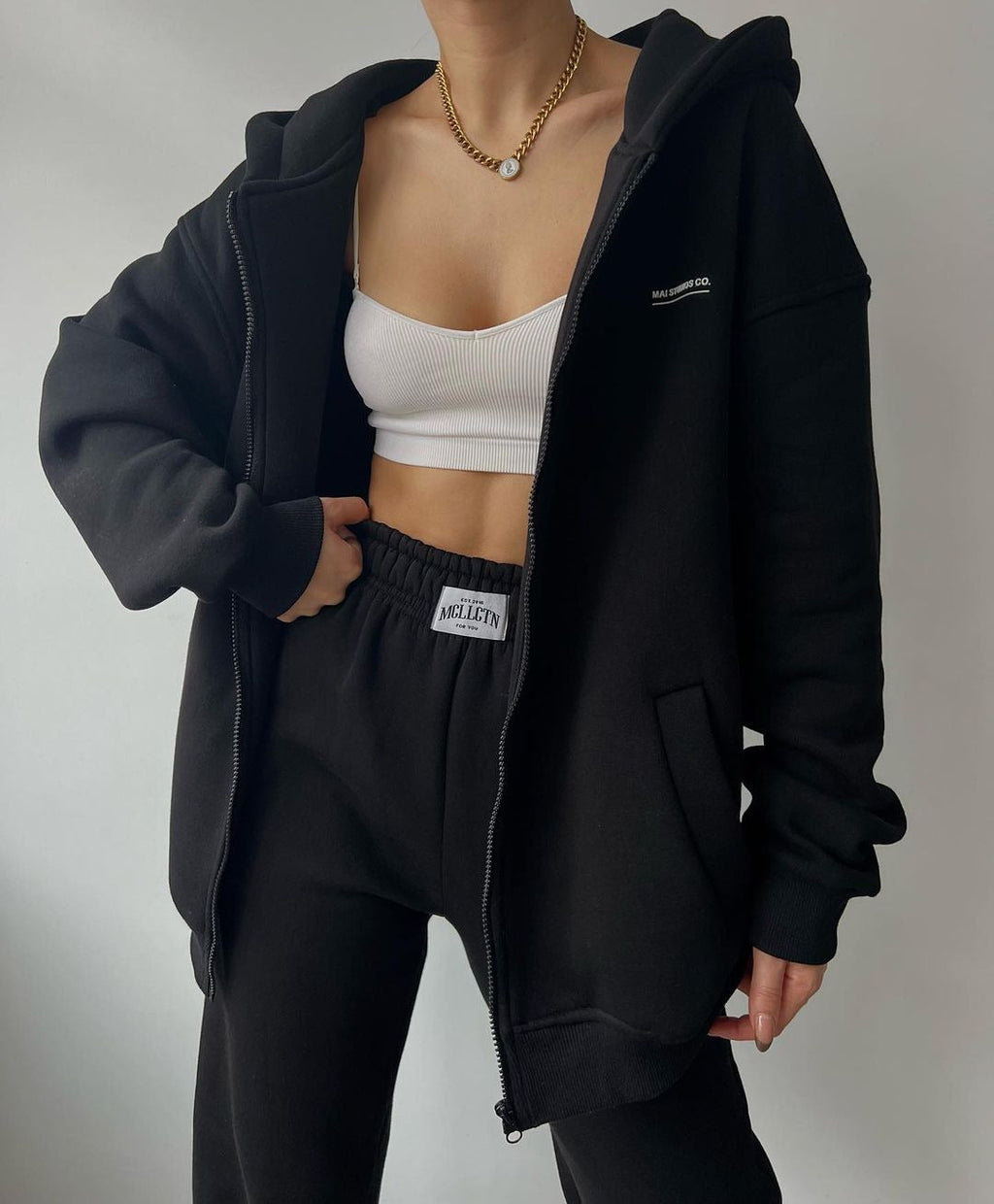 Damen lässiger Oversized Hoodie mit durchgehendem Reißverschluss und praktischen Kängurutaschen GR
