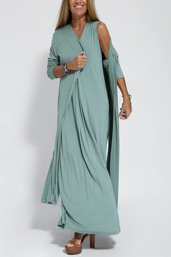 Fashionable and lightweight dress