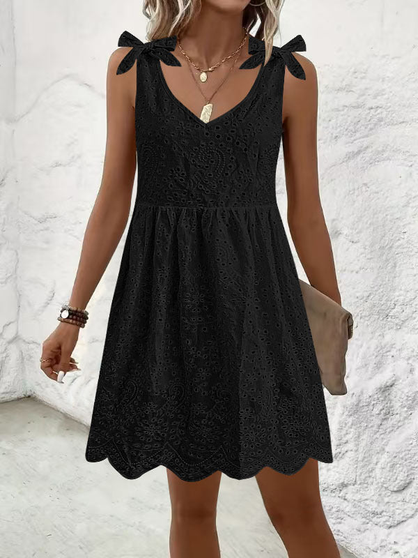 Women's airy summer dress with decorative openwork pattern and cute straps, size