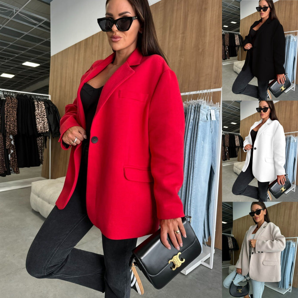 Women's oversized blazer with a classic cut
