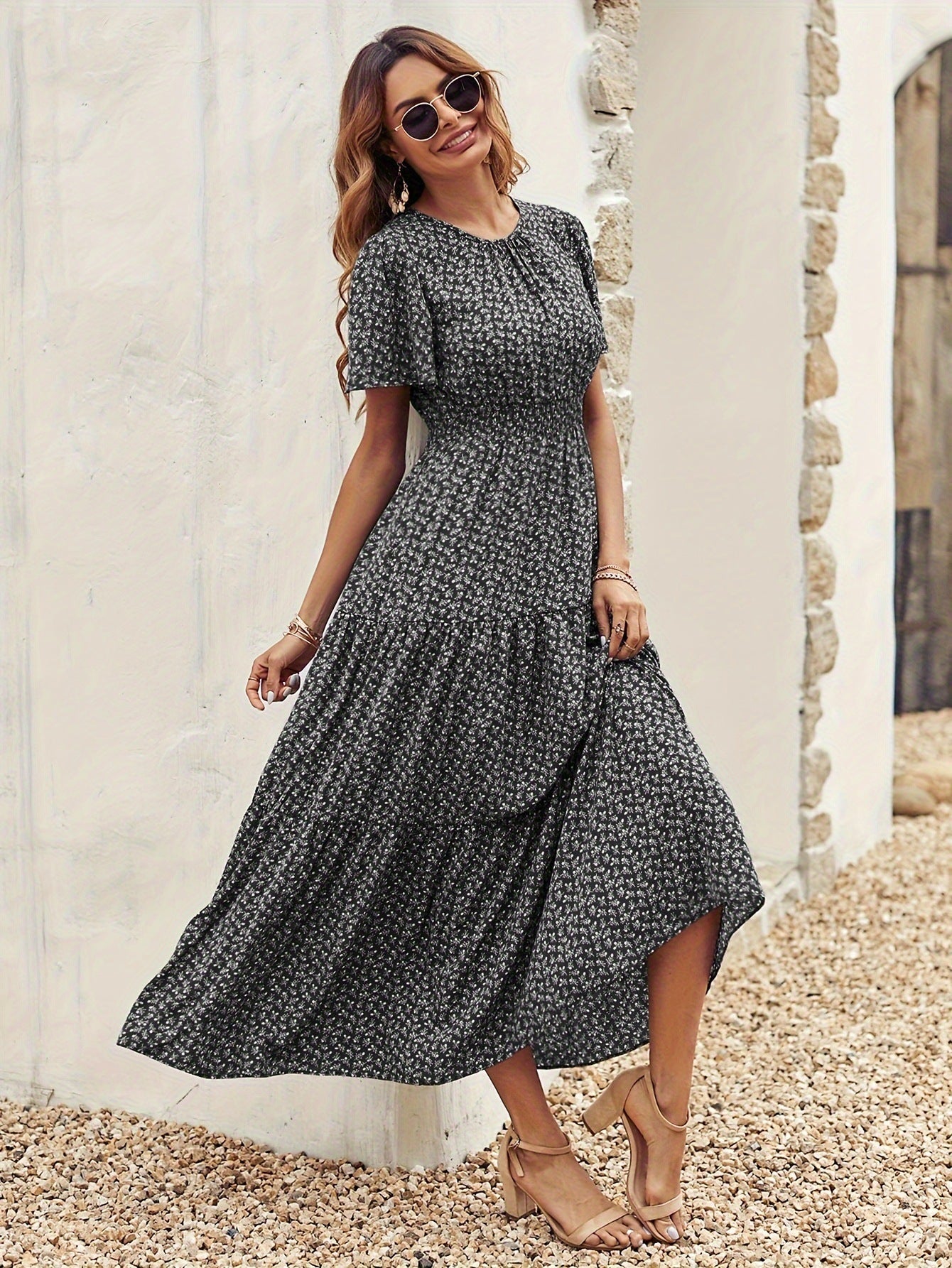 Women's midi dress with voluminous sleeves and flowing skirt, size S