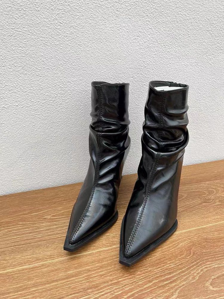 Women's elegant ankle boots with a pointed toe and casual slip-on design, size S