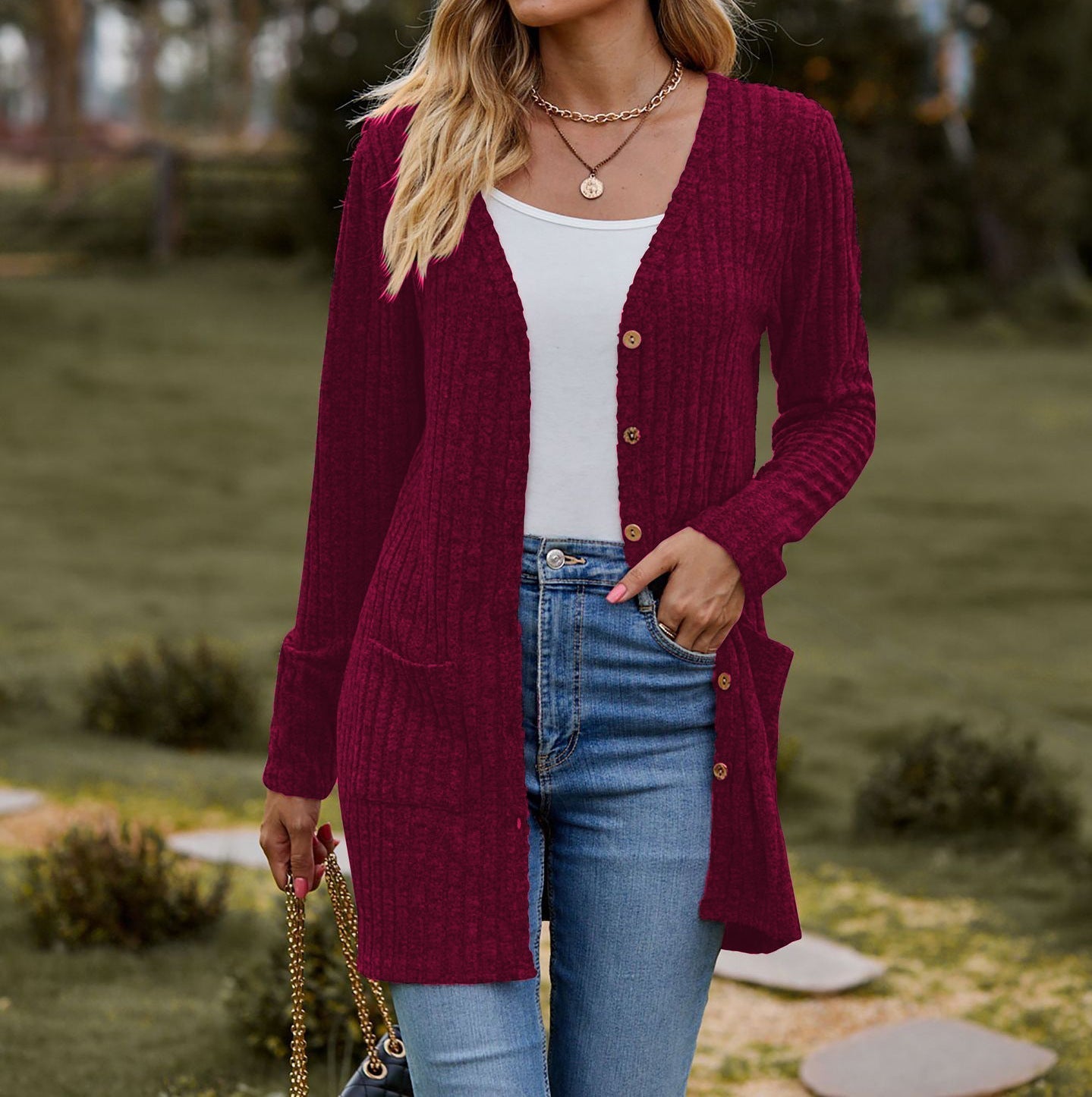 Women's cardigan with elegant rib pattern and practical pockets, size