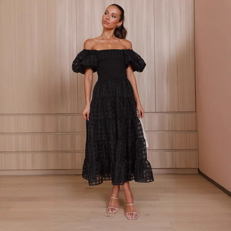 GR | Women's dress with a single neck, lantern sleeves, layered seams