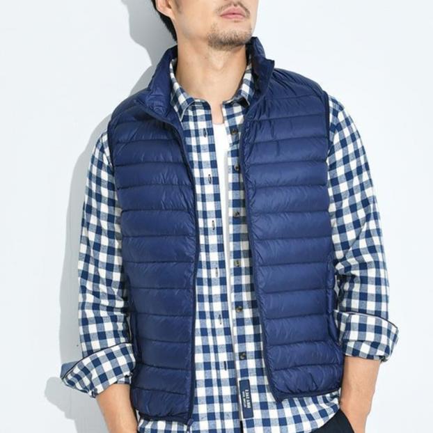 GR | Comfortable lightweight vest with zipper and pockets
