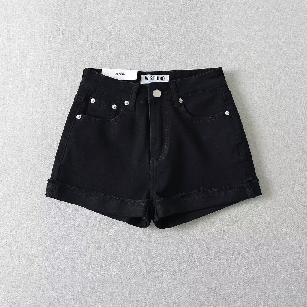 Women's denim shorts with a relaxed fit and finished edges, size S