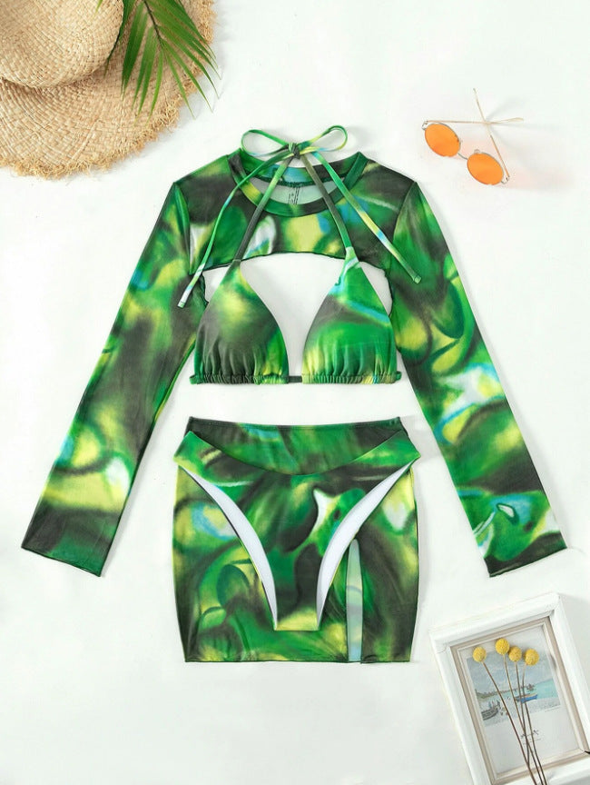 Women's sports bikini set with long sleeves and fashionable cut, size S