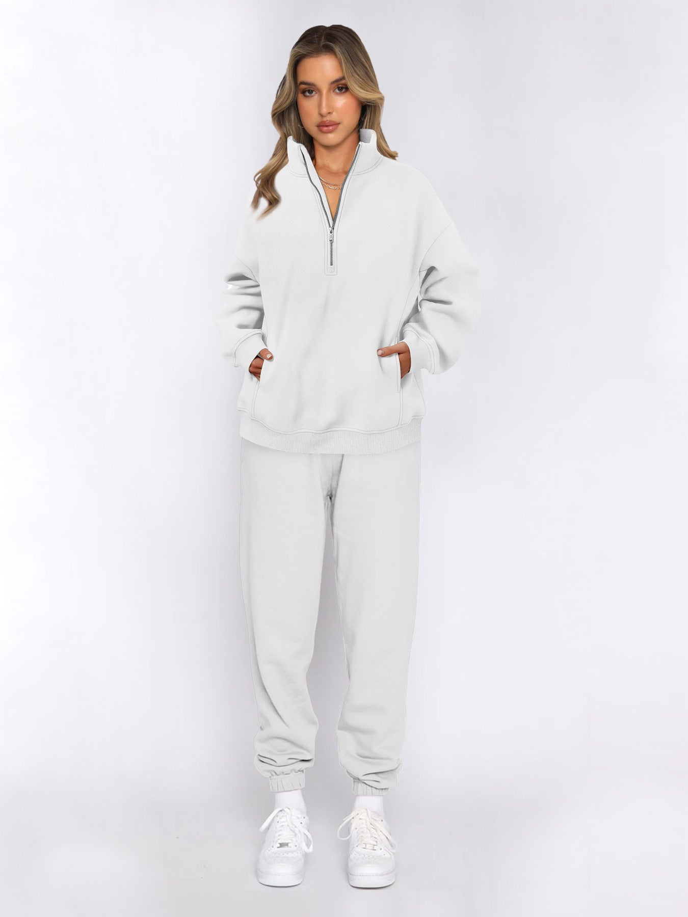 Damen sportliches Set mit Stehkragen und praktischem Reißverschluss GR