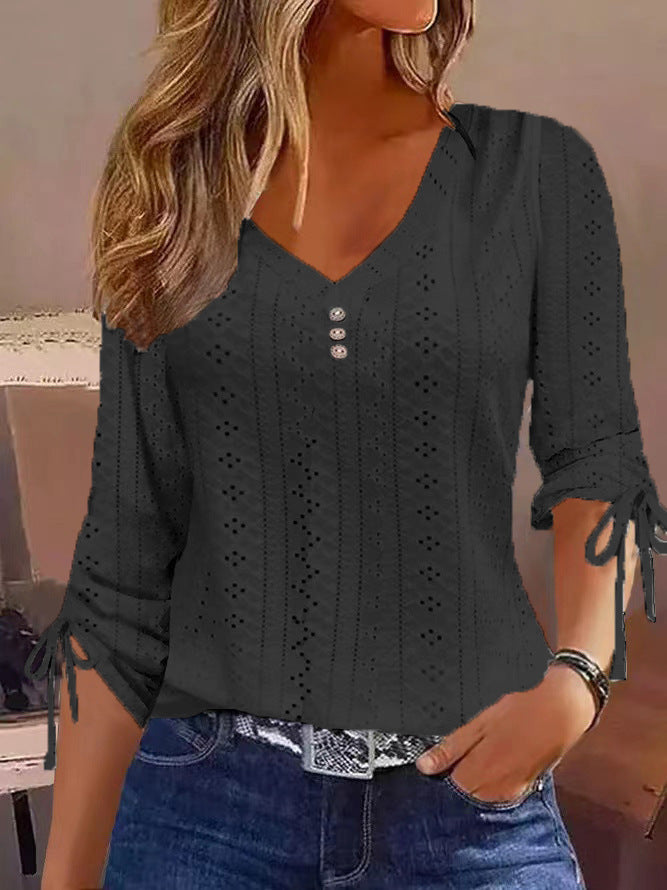 Damen Blusenshirt mit raffiniertem Lochmuster und Knopfdetails GR