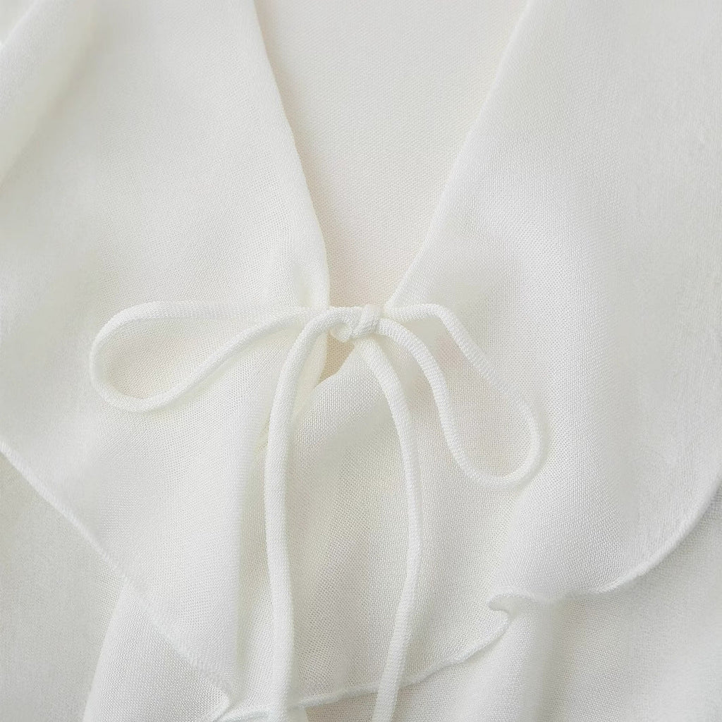Damen Bluse mit romantischen Rüschen und tiefem V-Ausschnitt GR