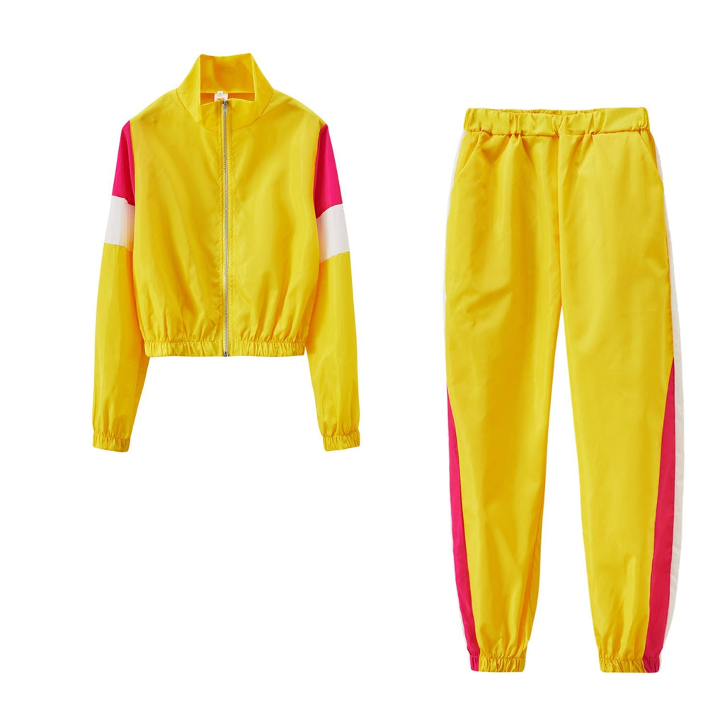 Women's tracksuit with fashionable color accents, size