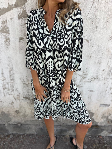 Damen lässiges Strandkleid mit hohen Seitenschlitzen und modischem Druckmuster GR