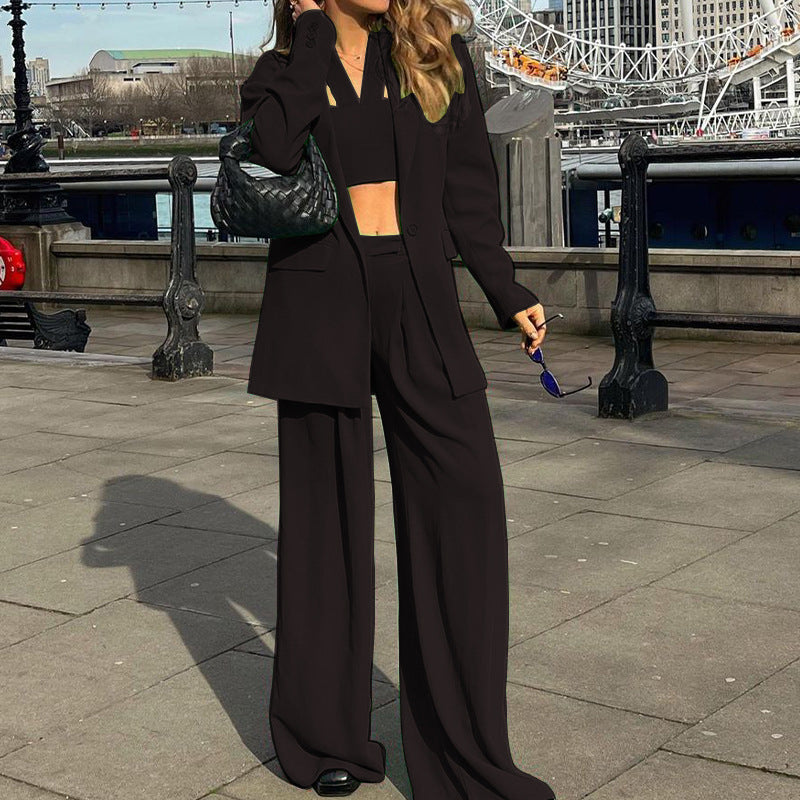 Women's fashion set with wide blazer and cropped top, size