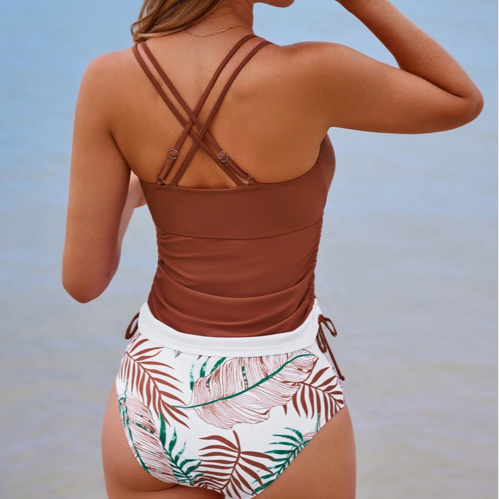 Women's tankini set with fashionable striped pattern and adjustable straps, size [size]