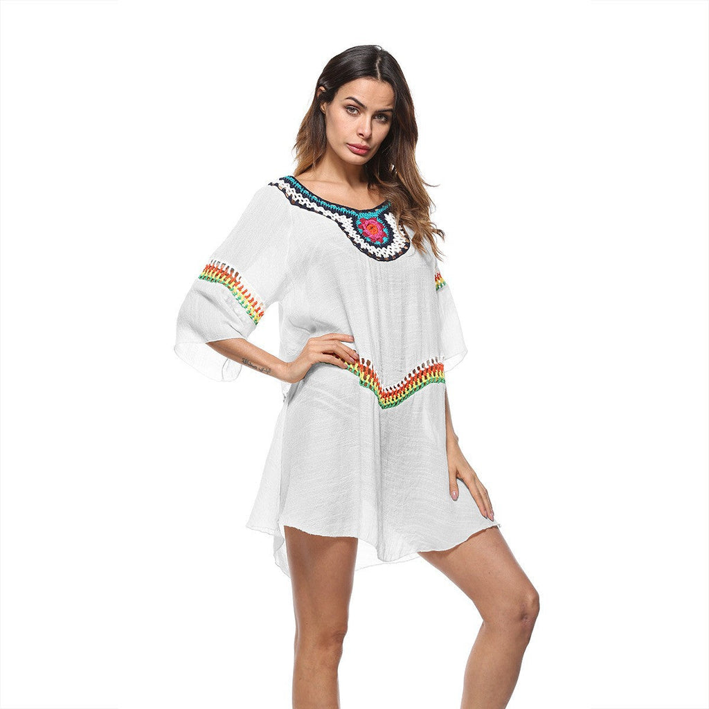 Women's beach tunic with colorful embroidery and wide sleeves, size S