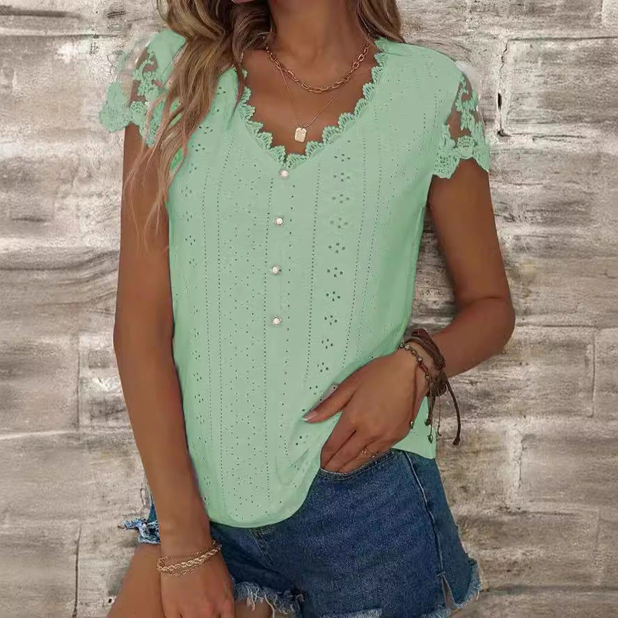 Damen Bluse mit romantischen Rüschen und einzigartiger Lochstickerei GR