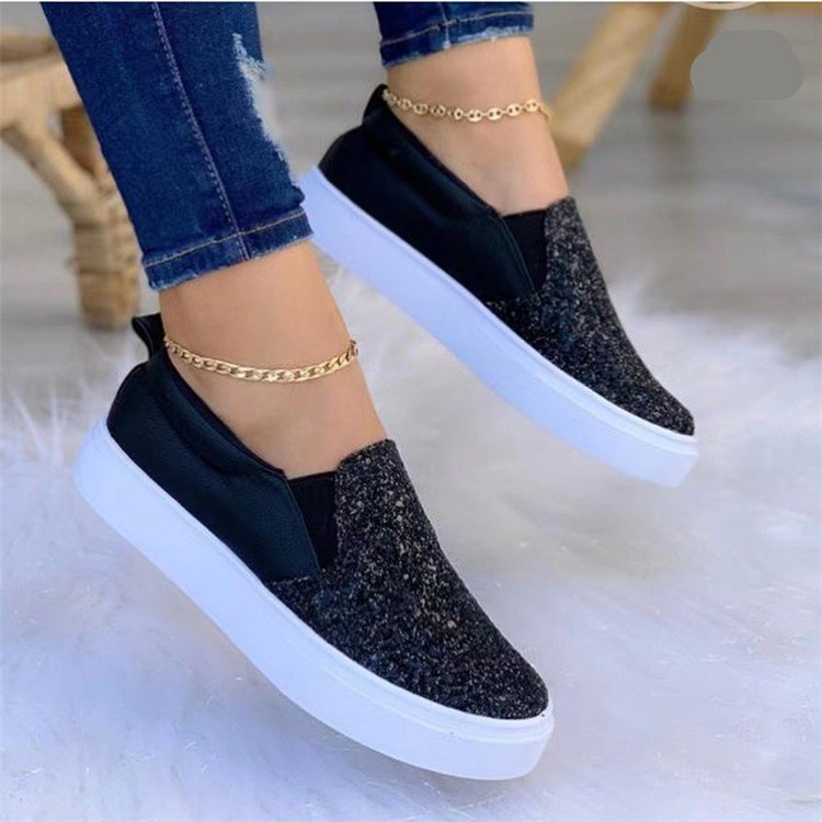 Women's slip-on sneakers with glittery upper and comfortable entry, size GR