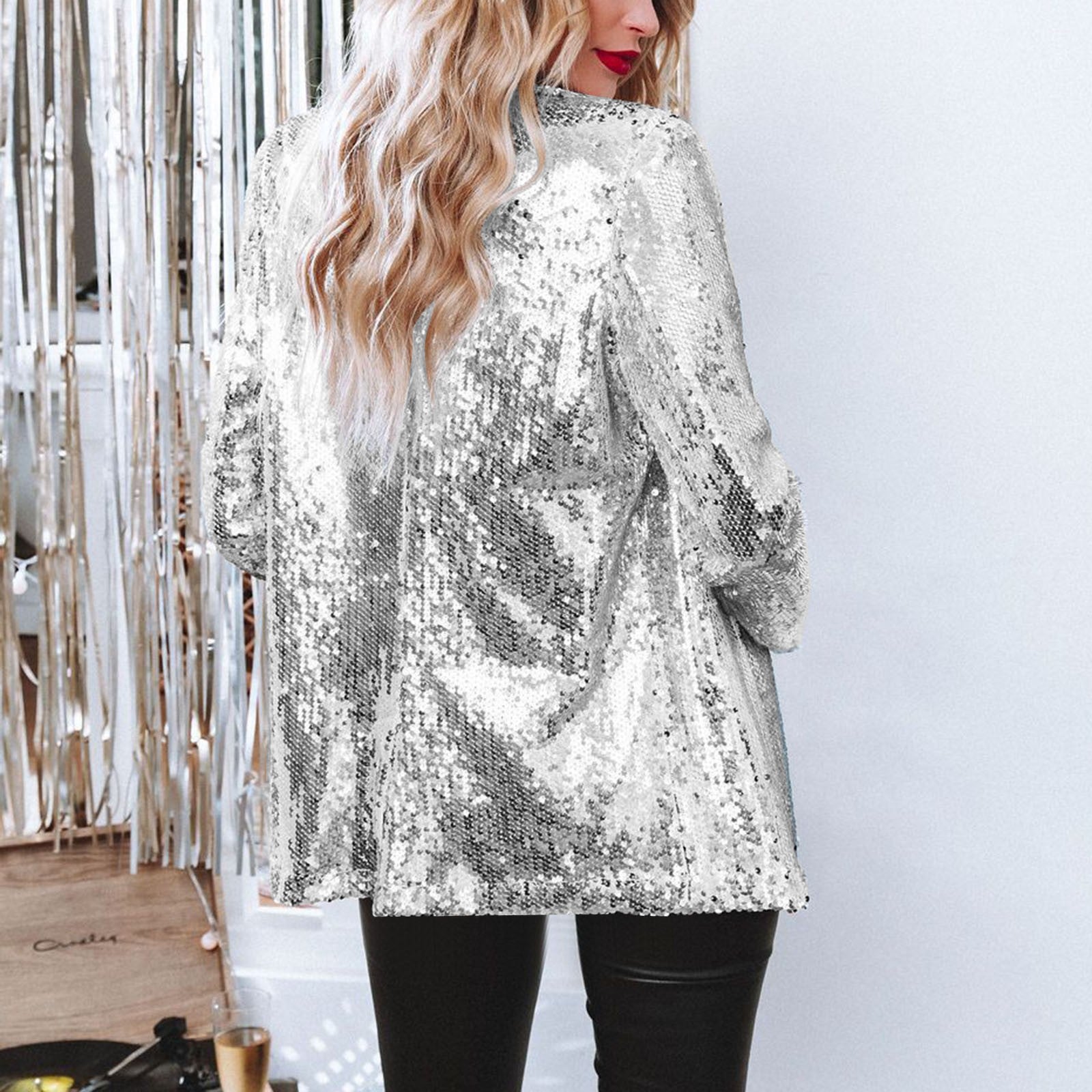 Women's elegant sequined blazer with shimmering finish, size GR