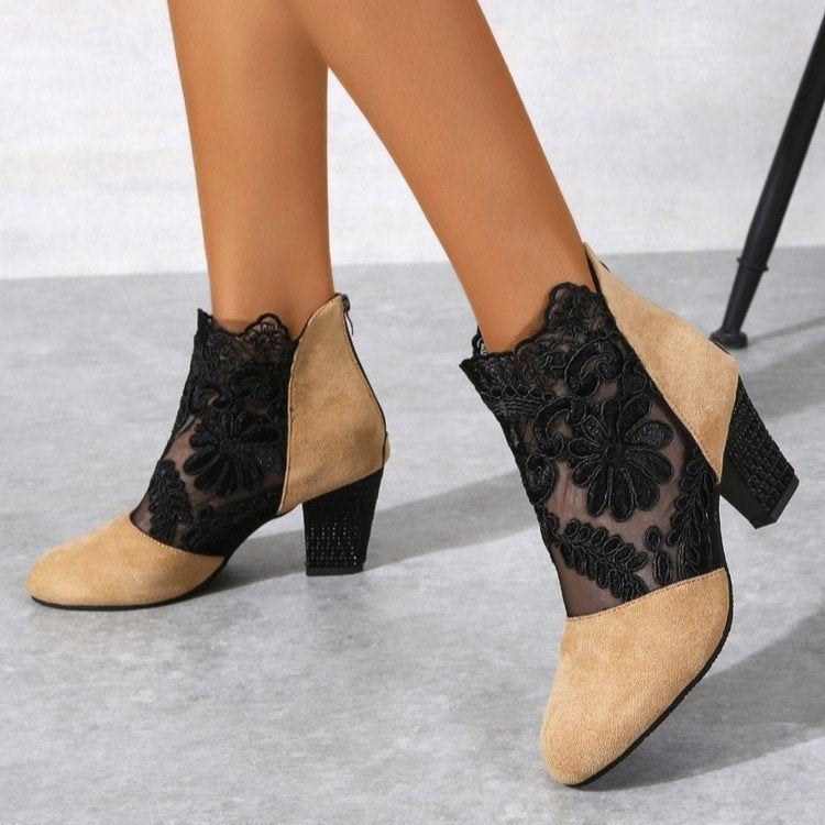 Women's ankle boots with romantic lace upper and comfortable block heel, size S