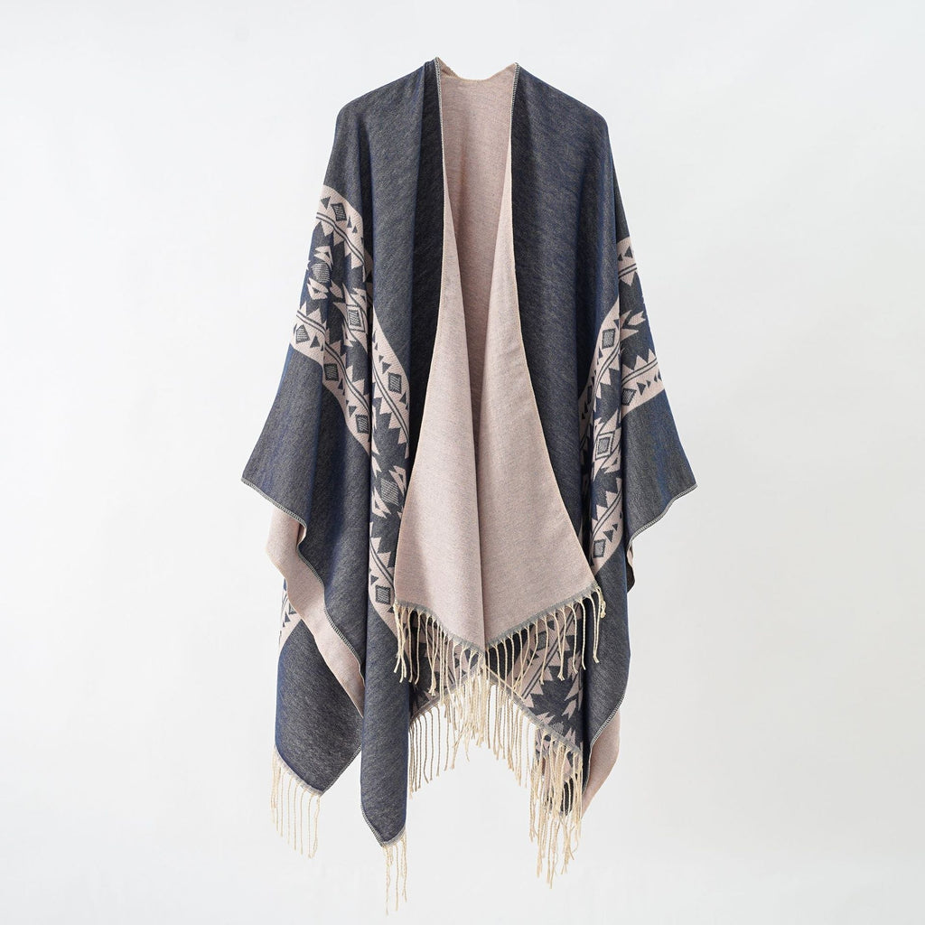 Damen eleganter Strickponcho mit kunstvollen Fransen und floralen Akzenten GR