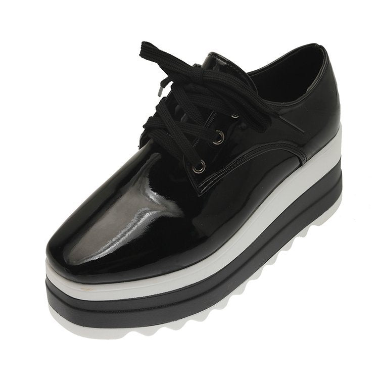 Women's fashionable platform sneakers with a chic shine and comfortable sole construction, size GR