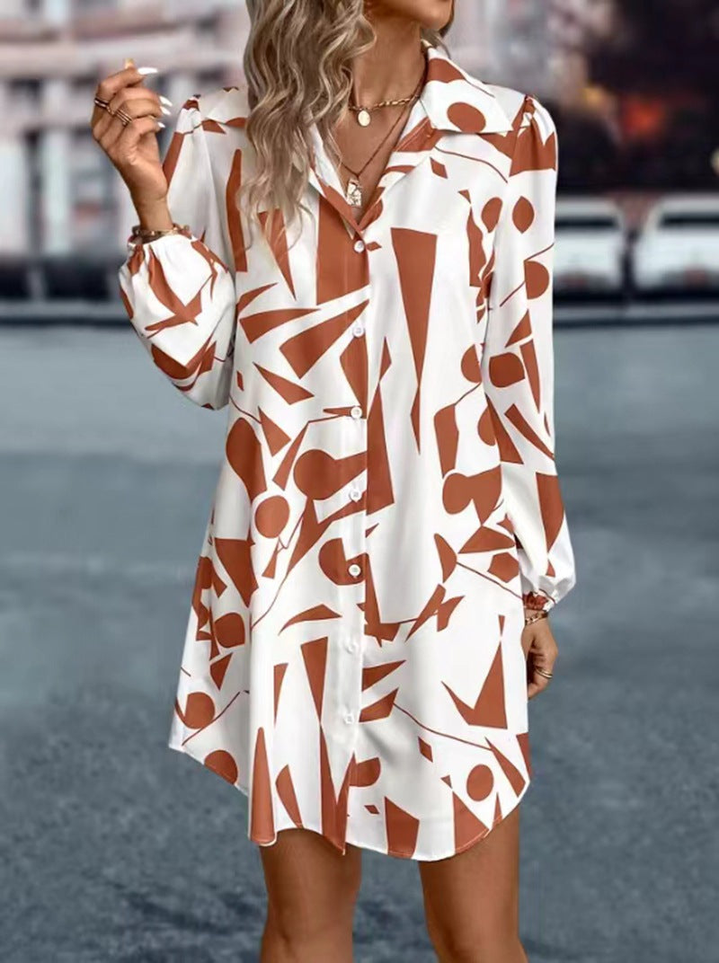 Damen Hemdblusen-Kleid mit modernem geometrischem Druck und praktischen Knopfdetails GR