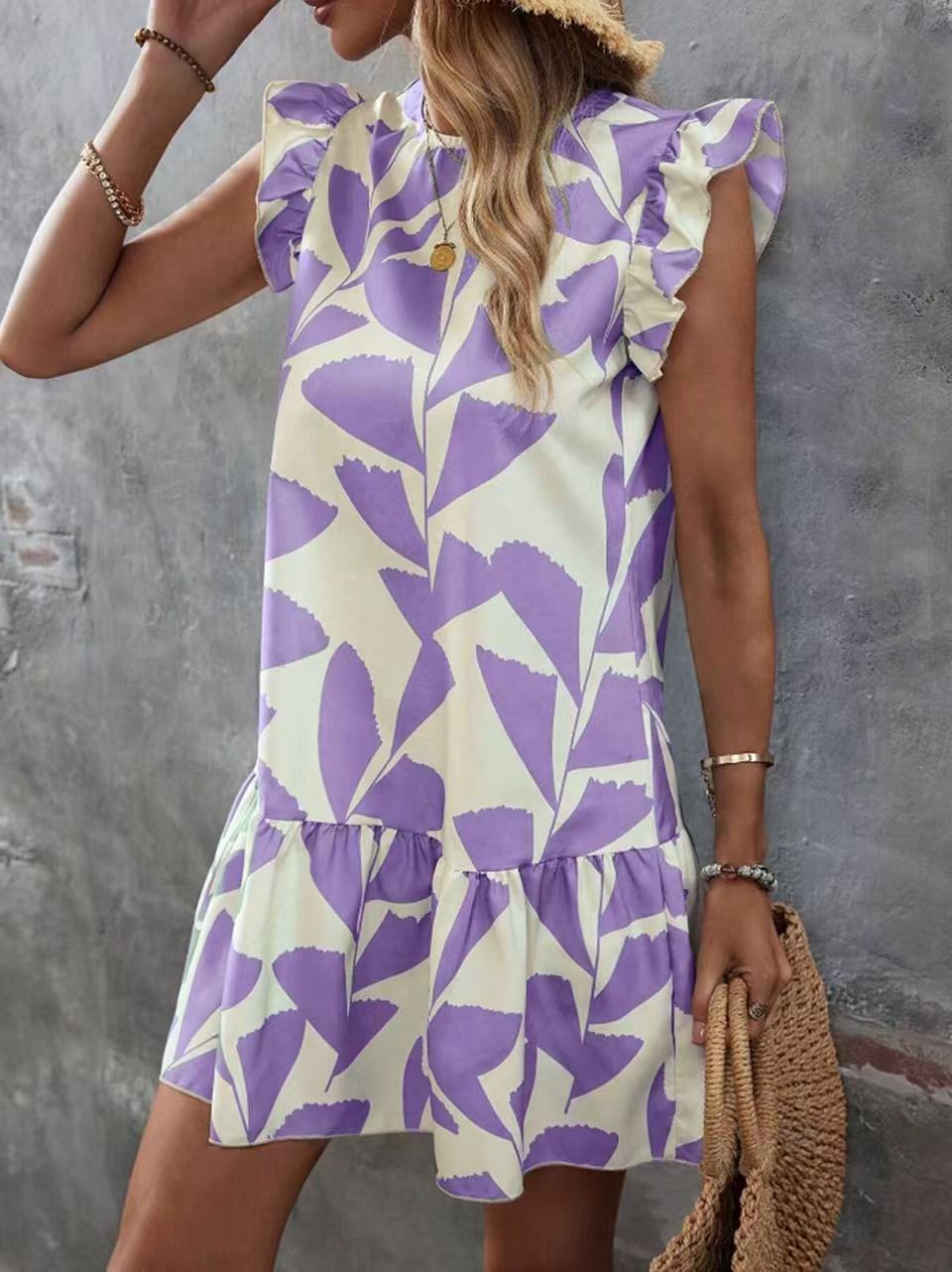 Women's summer dress with ruffle details and floral pattern, size